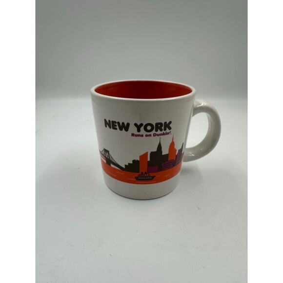 Dunkin Donuts Destinations New York coffee tea mug 2013 10 oz ceramic - Picture 1 of 4